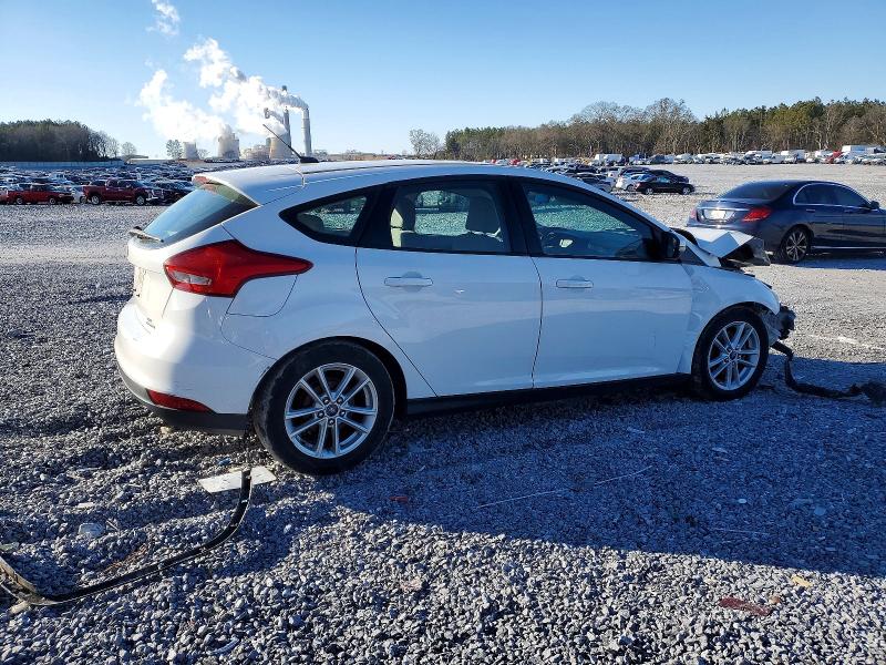Photo 3 from auction – 2015 FORD FOCUS SE with VIN 1FADP3K21FL227515