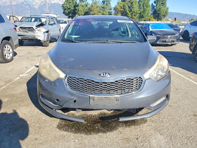 Photo 5 from auction – 2015 KIA FORTE with VIN KNAFX4A6XF5344797