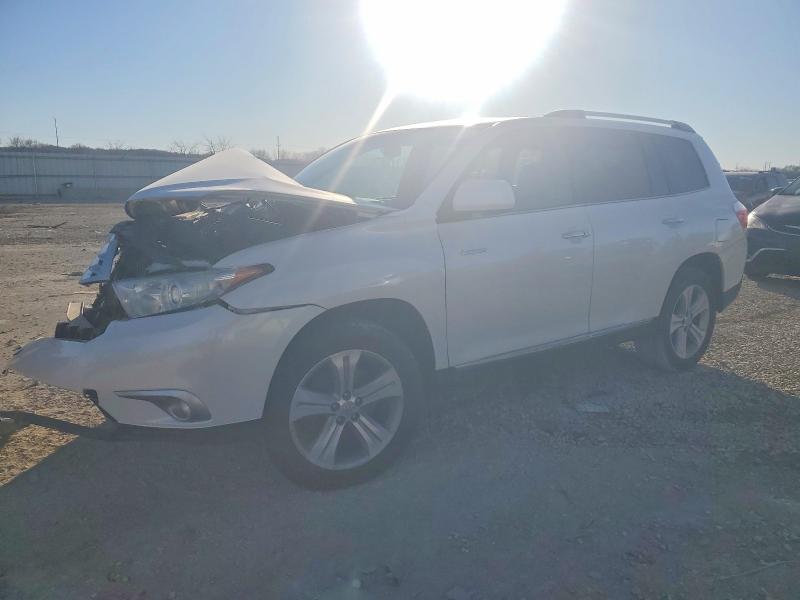 TOYOTA HIGHLANDER 2013 with VIN 5TDDK3EH6DS239227 - Photo from auction