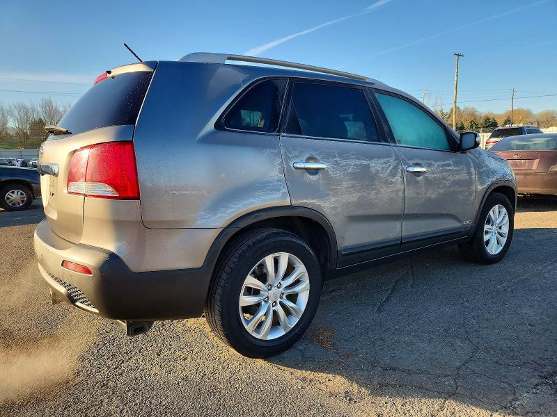 Photo 3 from auction – 2011 KIA SORENTO BA with VIN 5XYKTDA21BG168038
