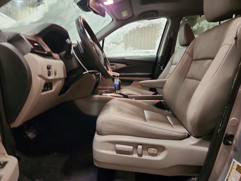 Photo 7 from auction – 2017 HONDA PILOT TOUR with VIN 5FNYF6H98HB062332
