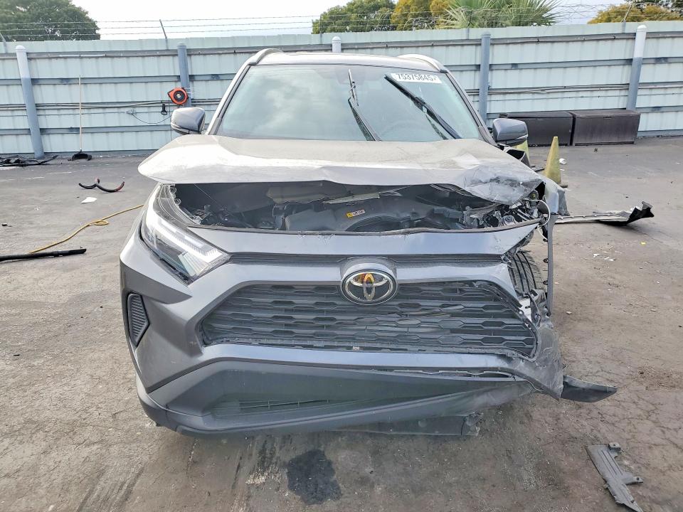 Photo 5 from auction – 2023 TOYOTA RAV4 with VIN 2T3W1RFV0PC234385