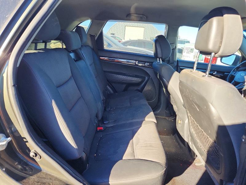 Photo 11 from auction – 2011 KIA SORENTO BA with VIN 5XYKTCA12BG105659