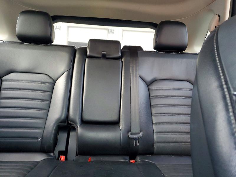 Photo 10 from auction – 2016 FORD EDGE SEL with VIN 2FMPK3J86GBB30013
