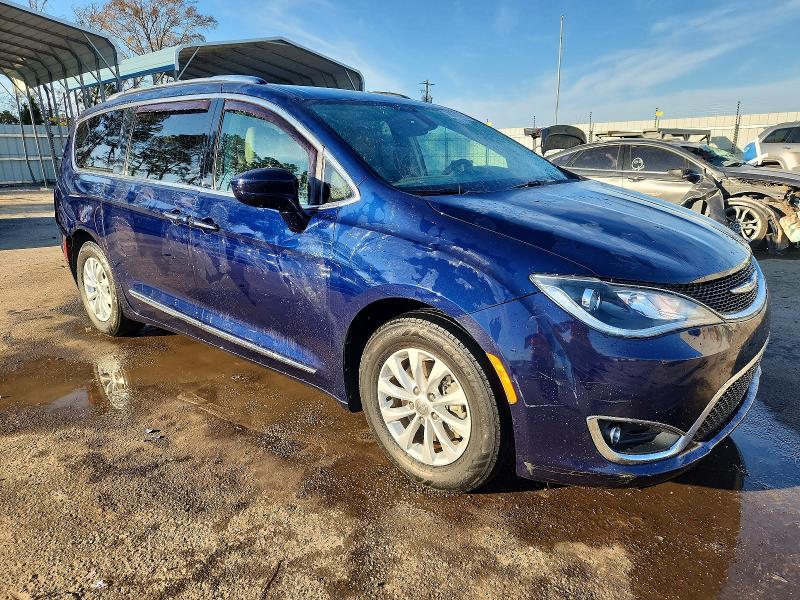 Photo 4 from auction – 2019 CHRYSLER PACIFICA T with VIN 2C4RC1BG1KR593150