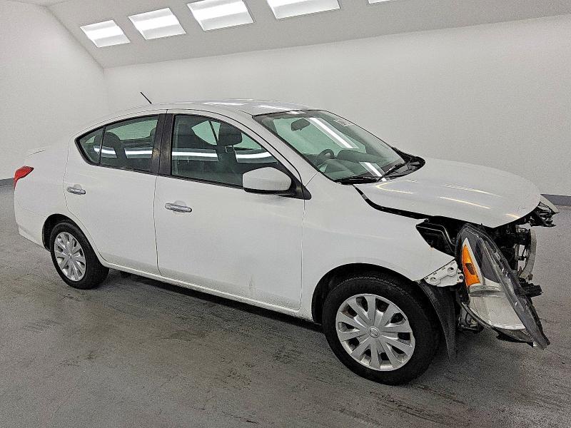 Photo 4 from auction – 2019 NISSAN VERSA S with VIN 3N1CN7AP4KL869874