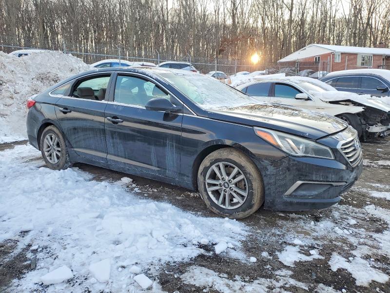 Photo 4 from auction – 2016 HYUNDAI SONATA with VIN 5NPE24AF7GH377402