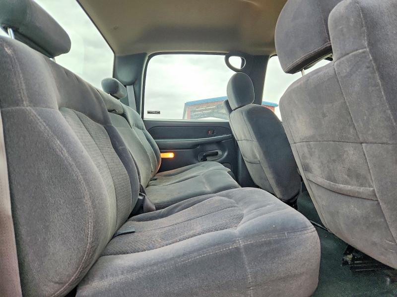 Photo 10 from auction – 2002 CHEVROLET SILVERADO with VIN 1GCHK23U12F166051