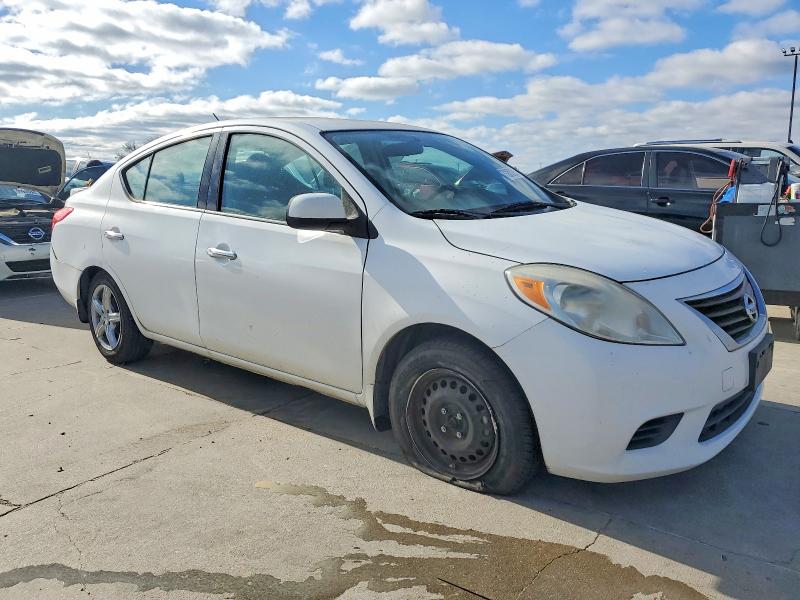 Photo 4 from auction – 2014 NISSAN VERSA S with VIN 3N1CN7AP8EL814221