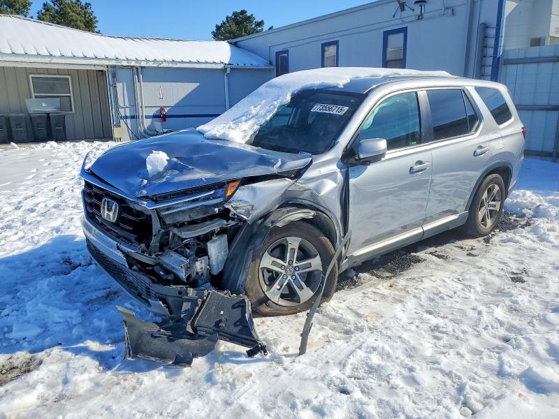 HONDA PILOT 2023 with VIN 5FNYG2H46PB009797 - Photo from auction