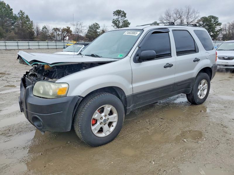FORD ESCAPE XLT 2005 with VIN 1FMYU93165KB23339 - Photo from auction