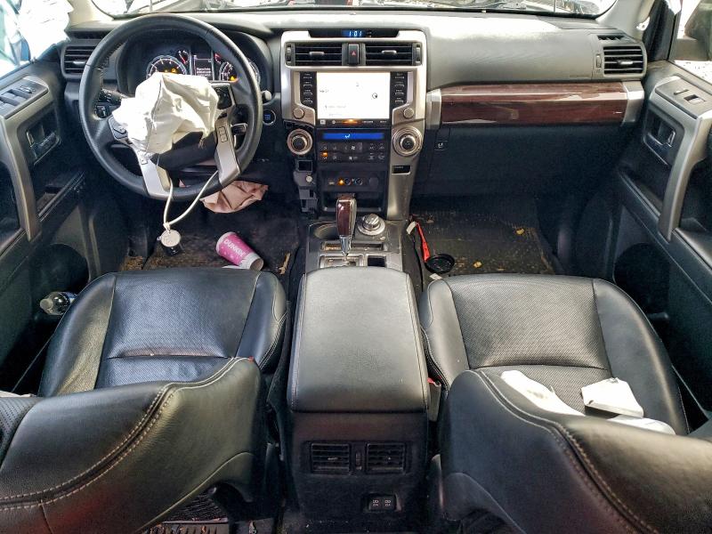 Photo 8 from auction – 2020 TOYOTA 4RUNNER SR with VIN JTEBU5JR4L5794673