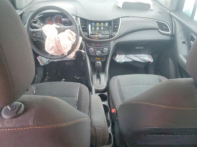Photo 8 from auction – 2019 CHEVROLET TRAX with VIN 3GNCJKSB3KL403102