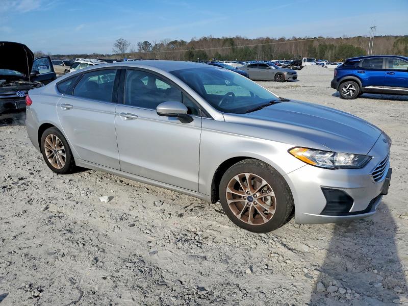Photo 4 from auction – 2019 FORD FUSION SE with VIN 3FA6P0HD2KR152187