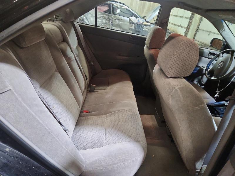 Photo 10 from auction – 2002 TOYOTA CAMRY LE with VIN 4T1BE32K92U587994