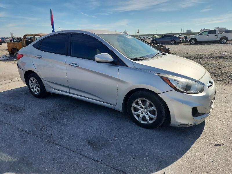 Photo 4 from auction – 2014 HYUNDAI ACCENT GLS with VIN KMHCT4AE6EU613435