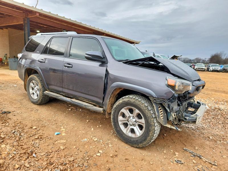 Photo 4 from auction – 2018 TOYOTA 4RUNNER SR with VIN JTEBU5JR2J5495504
