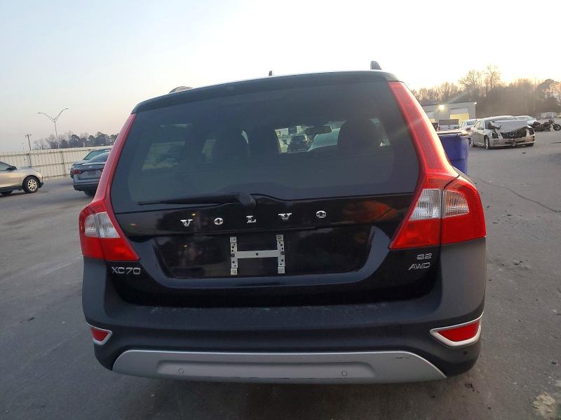 Photo 6 from auction – 2010 VOLVO XC70 3.2 with VIN YV4982BZ4A1080449