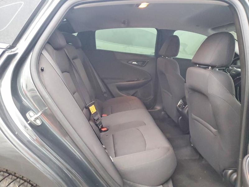 Photo 10 from auction – 2018 CHEVROLET MALIBU LT with VIN 1G1ZD5ST3JF221311
