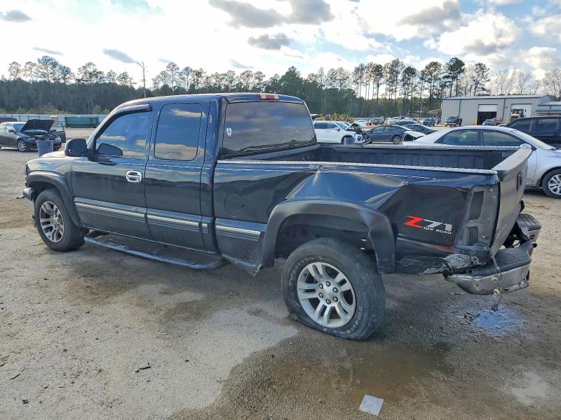 Photo 2 from auction – 2000 CHEVROLET SILVERADO with VIN 2GCEK19T4Y1384724
