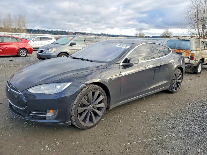 TESLA MODEL S 2015 with VIN 5YJSA1E22FF114517 - Photo from auction