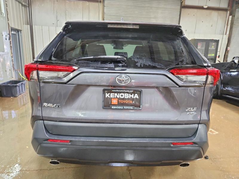 Photo 6 from auction – 2023 TOYOTA RAV4 XLE with VIN 2T3P1RFV9PW359565