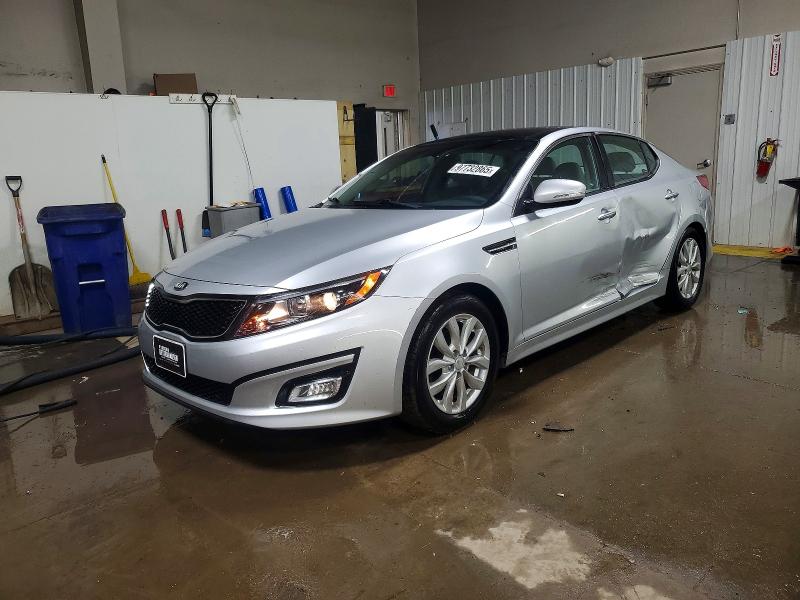 KIA OPTIMA EX 2015 with VIN 5XXGN4A71FG435569 - Photo from auction