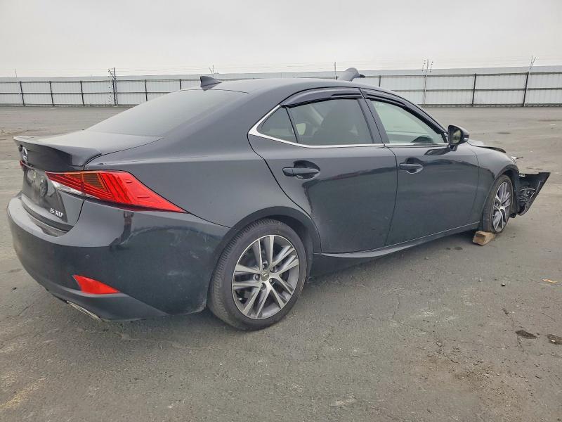 Photo 3 from auction – 2020 LEXUS IS with VIN JTHDA1D25L5108877