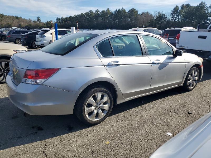 Photo 3 from auction – 2010 HONDA ACCORD LX with VIN 1HGCP2F32AA046755