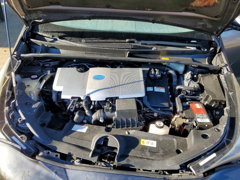 Photo 11 from auction – 2017 TOYOTA PRIUS with VIN JTDKBRFUXH3544503