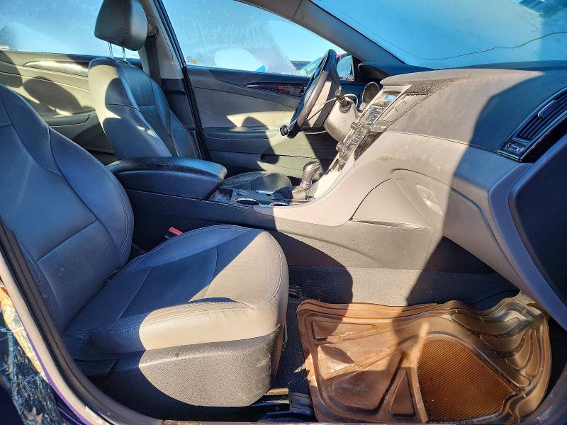 Photo 7 from auction – 2013 HYUNDAI SONATA SE with VIN 5NPEC4AC7DH615392