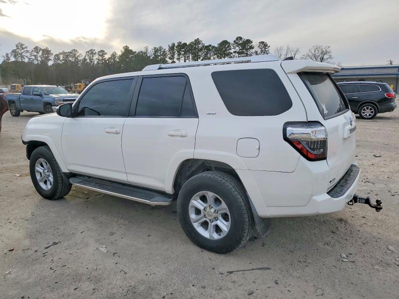 Photo 2 from auction – 2017 TOYOTA 4RUNNER SR with VIN JTEBU5JR5H5418801