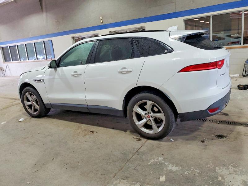 Photo 2 from auction – 2017 JAGUAR F-PACE with VIN SADCJ2BVXHA889799