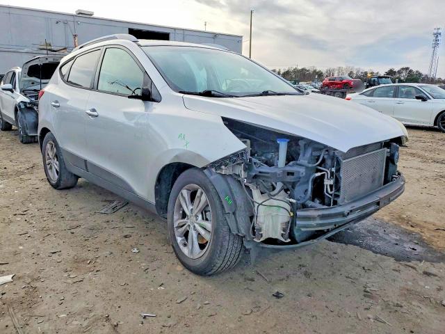 Photo 4 from auction – 2012 HYUNDAI TUCSON GLS with VIN KM8JU3AC7CU498905