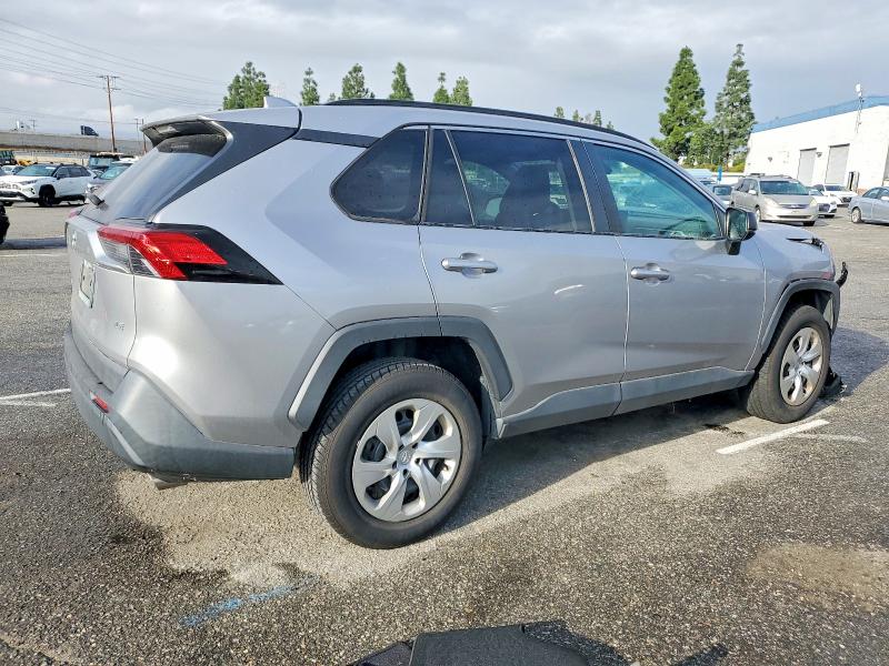Photo 3 from auction – 2019 TOYOTA RAV4 with VIN 2T3H1RFV0KC007375