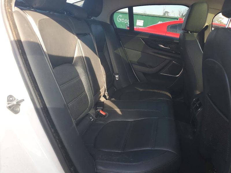 Photo 10 from auction – 2020 JAGUAR XE S with VIN SAJAE4FX2LCP61571