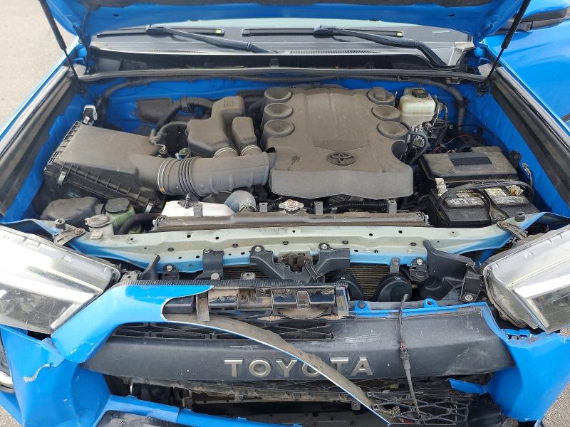 Photo 12 from auction – 2019 TOYOTA 4RUNNER SR with VIN JTEBU5JRXK5675590