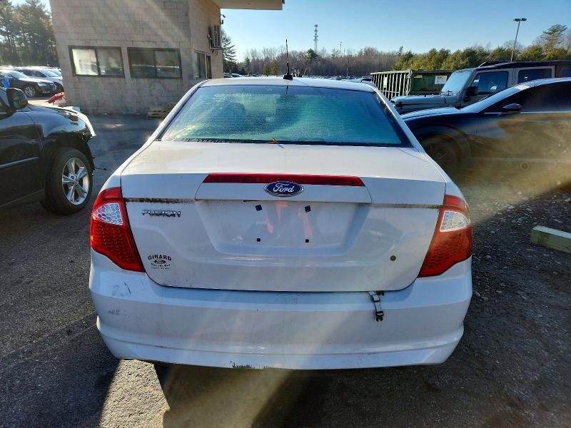 Photo 6 from auction – 2011 FORD FUSION S with VIN 3FAHP0GA7BR257758