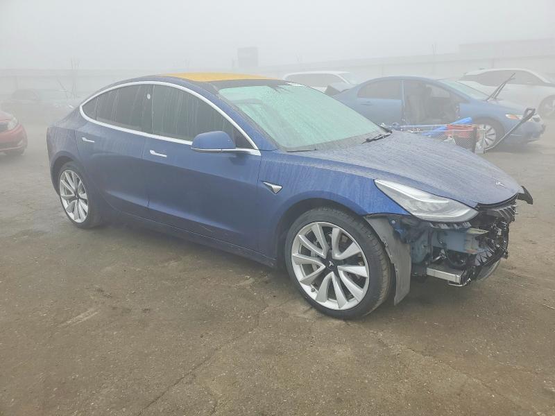 Photo 4 from auction – 2018 TESLA MODEL 3 with VIN 5YJ3E1EAXJF035007