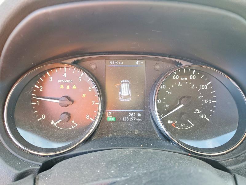 Photo 9 from auction – 2018 NISSAN ROGUE with VIN JN8AT2MT6JW451187