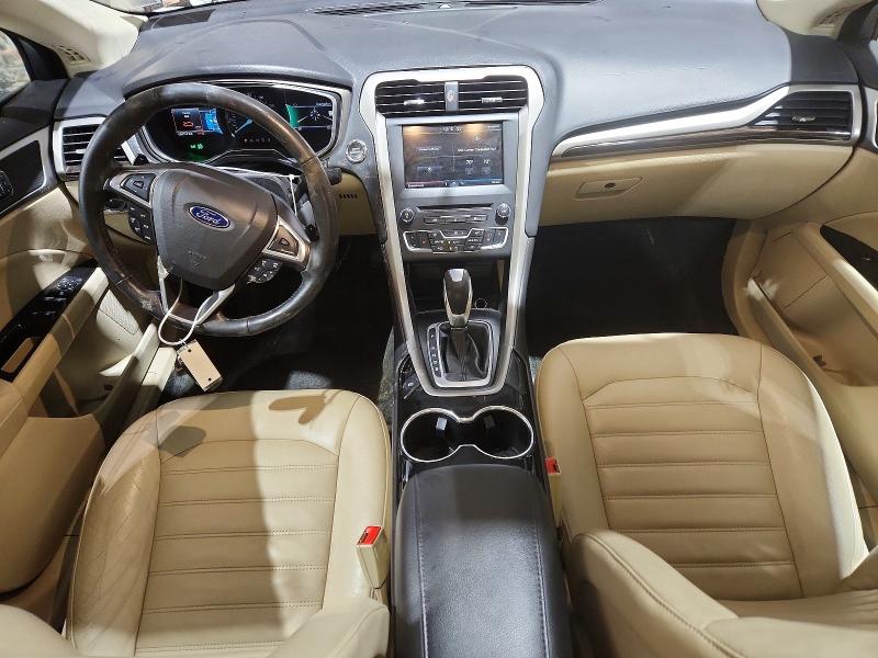 Photo 8 from auction – 2016 FORD FUSION with VIN 3FA6P0T95GR137144