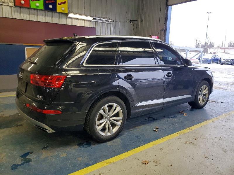 Photo 3 from auction – 2018 AUDI Q7 PREMIUM with VIN WA1LAAF7XJD043902