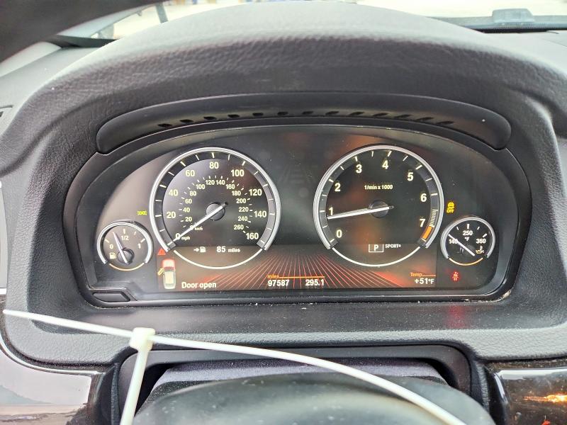 Photo 9 from auction – 2011 BMW 550 GT with VIN WBASN4C52BC209859