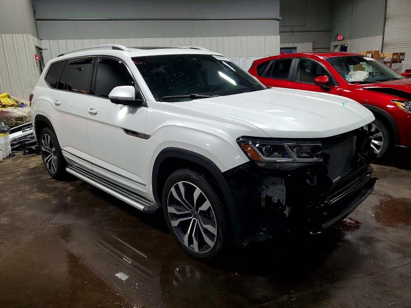 Photo 4 from auction – 2023 VOLKSWAGEN ATLAS SEL with VIN 1V2FR2CA4PC539552