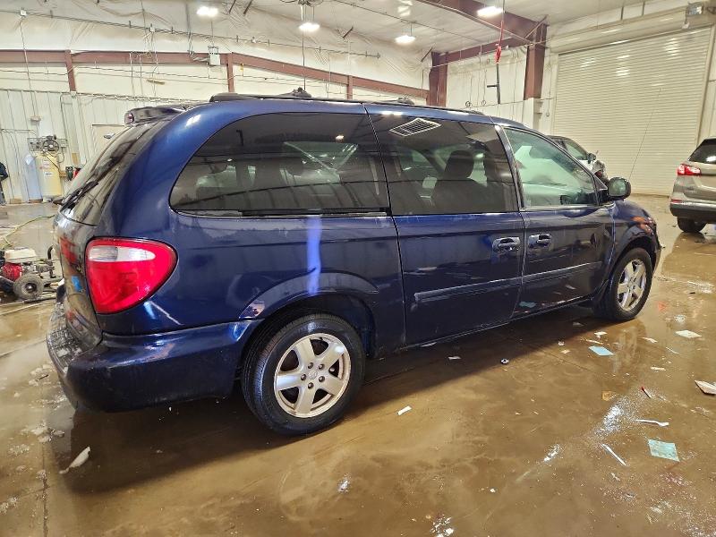 Photo 3 from auction – 2005 DODGE GRAND CARA with VIN 2D8GP44L05R507713