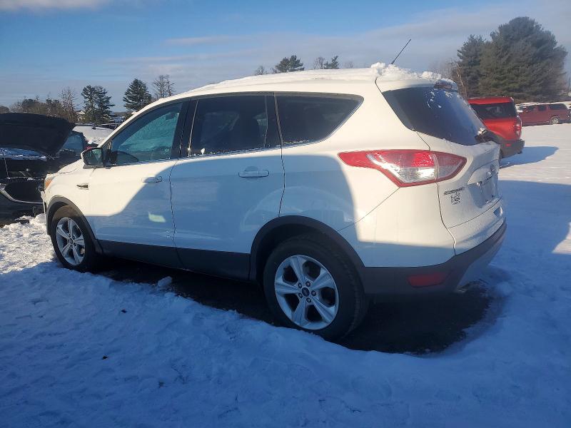 Photo 2 from auction – 2016 FORD ESCAPE SE with VIN 1FMCU0GXXGUA35602