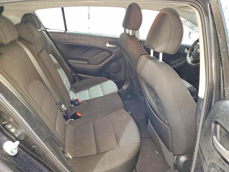 Photo 10 from auction – 2017 KIA FORTE LX with VIN KNAFK5A83H5693969