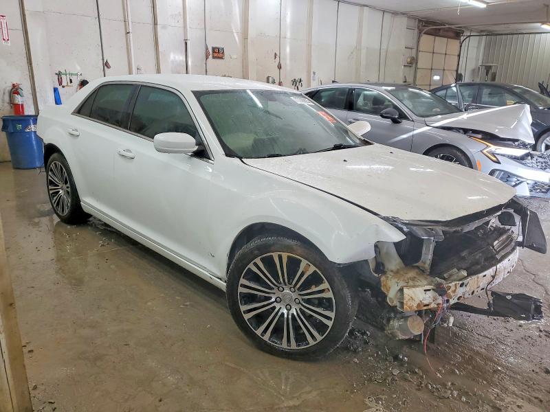 Photo 4 from auction – 2013 CHRYSLER 300 S with VIN 2C3CCABG0DH527479
