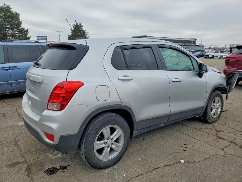 Photo 3 from auction – 2019 CHEVROLET TRAX LS with VIN 3GNCJKSB5KL353576
