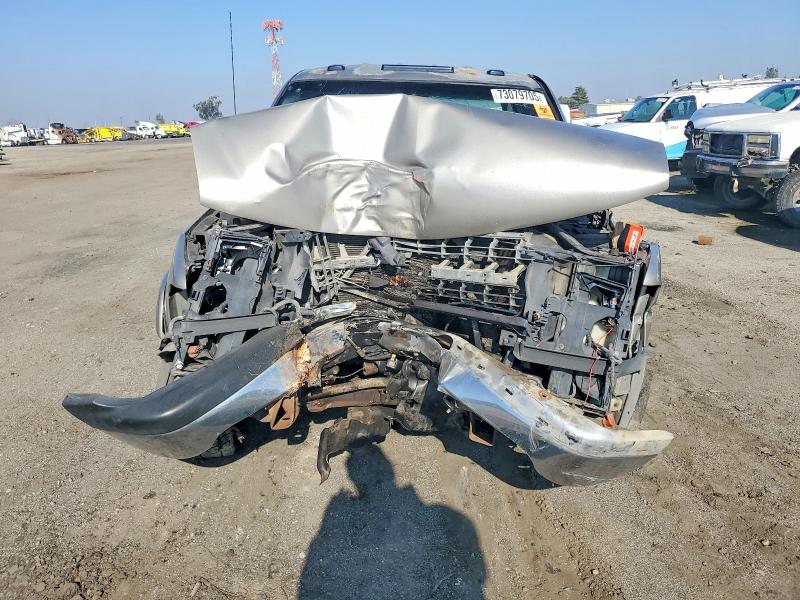 Photo 5 from auction – 2002 CHEVROLET SILVERADO with VIN 1GCGC13U32F139839